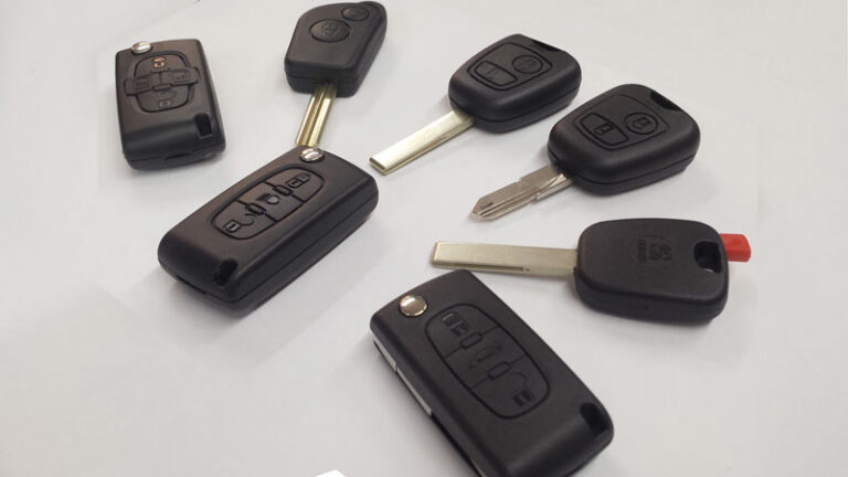 Mando de coche no funciona: pilas, carcasa y cuándo traerlo